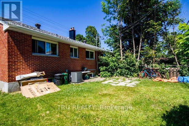2 Bed, 1 Bath House for Rent in Ottawa – B – 2430 IRIS STREET, Ottawa – MLS# X13610562 - Image 24