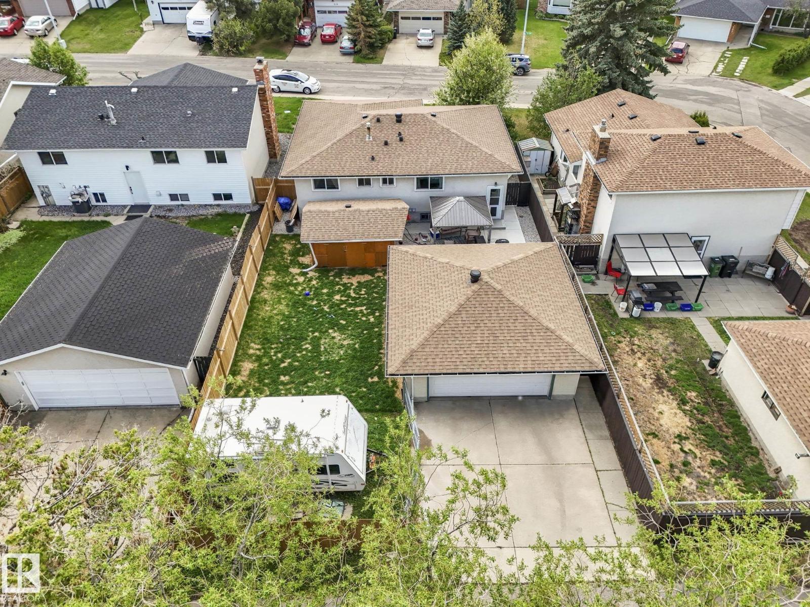7120 39 AV NW - 10