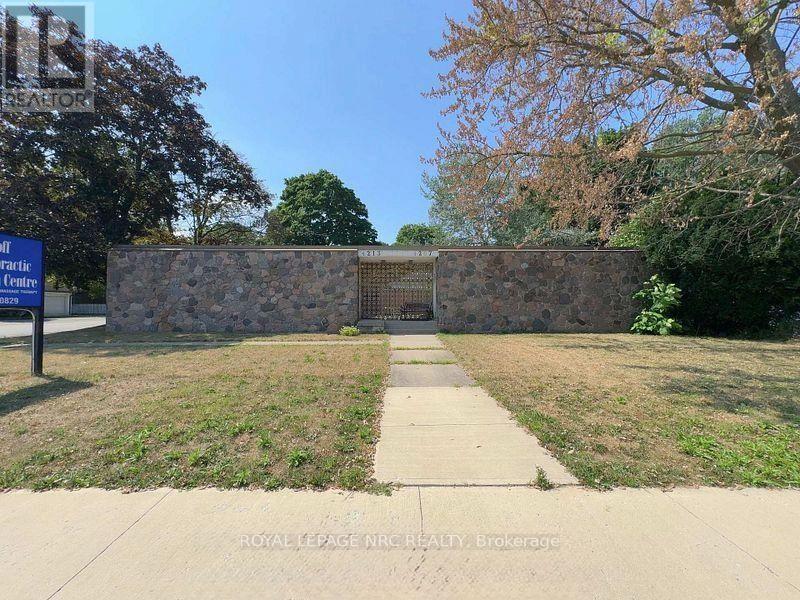 4213/4207 4213/4207 DRUMMOND ROAD - 14
