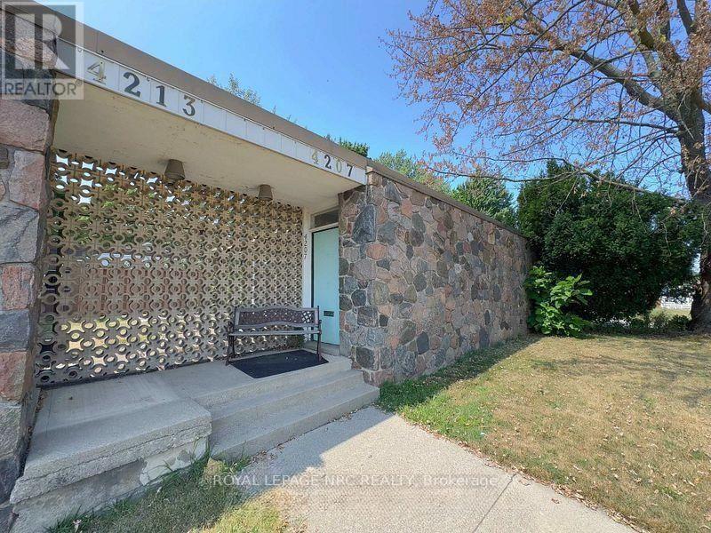 4213/4207 4213/4207 DRUMMOND ROAD - 4