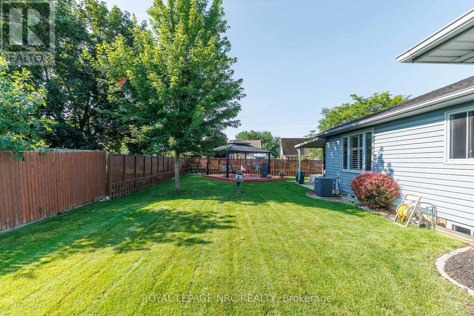 15 FOXHILL CRESCENT - Image 26