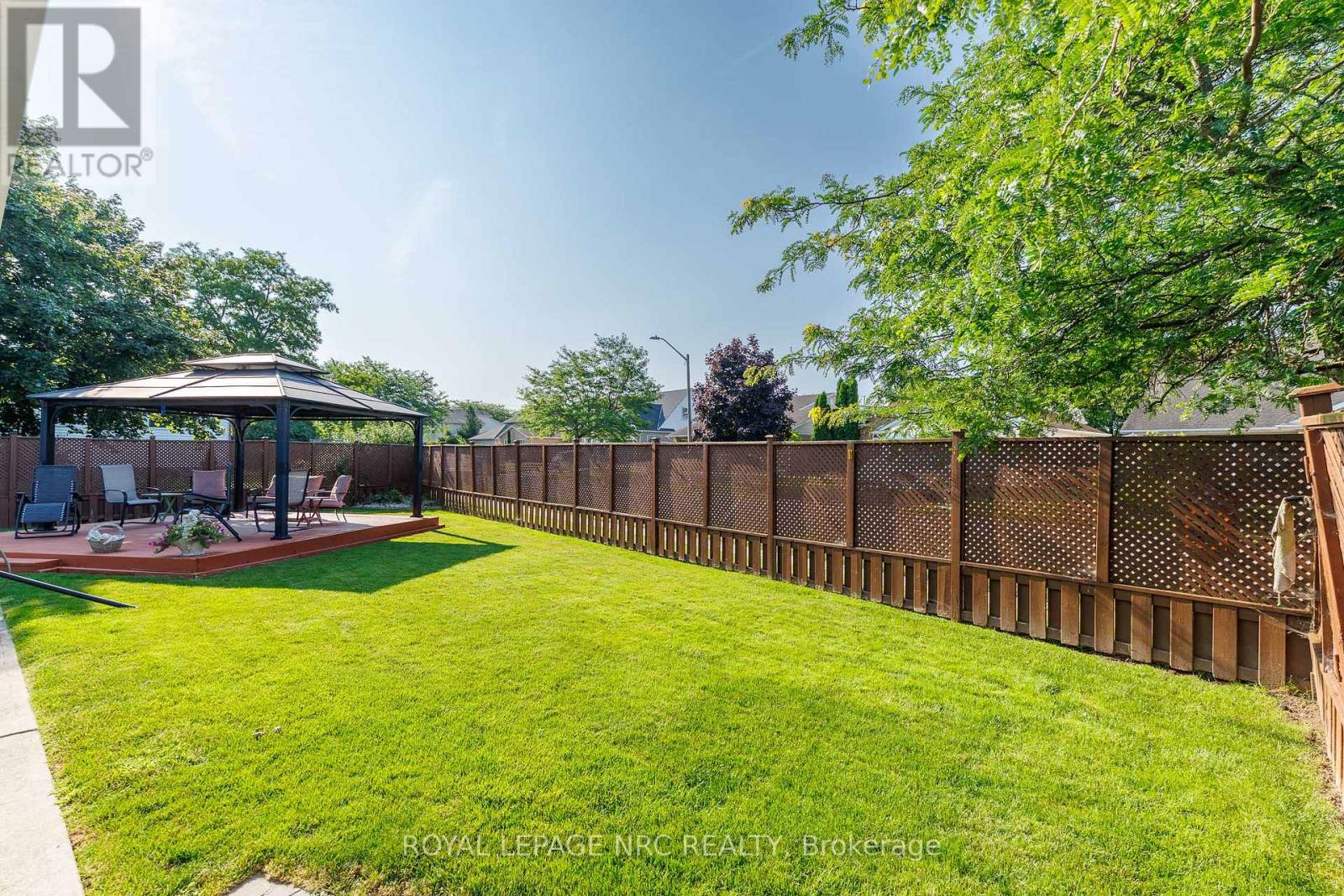 15 FOXHILL CRESCENT - Image 27
