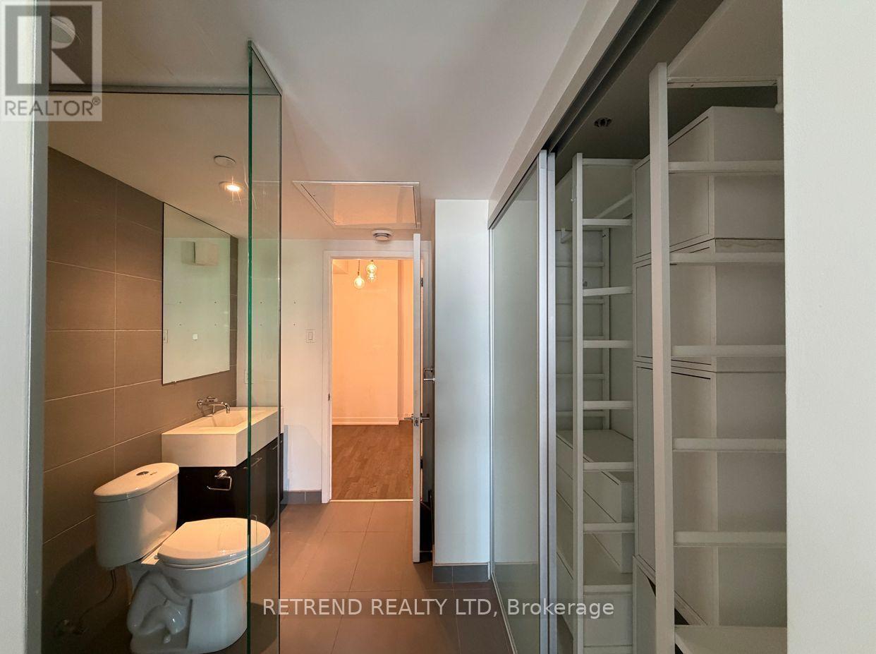 #610 560 KING STREET W - 11