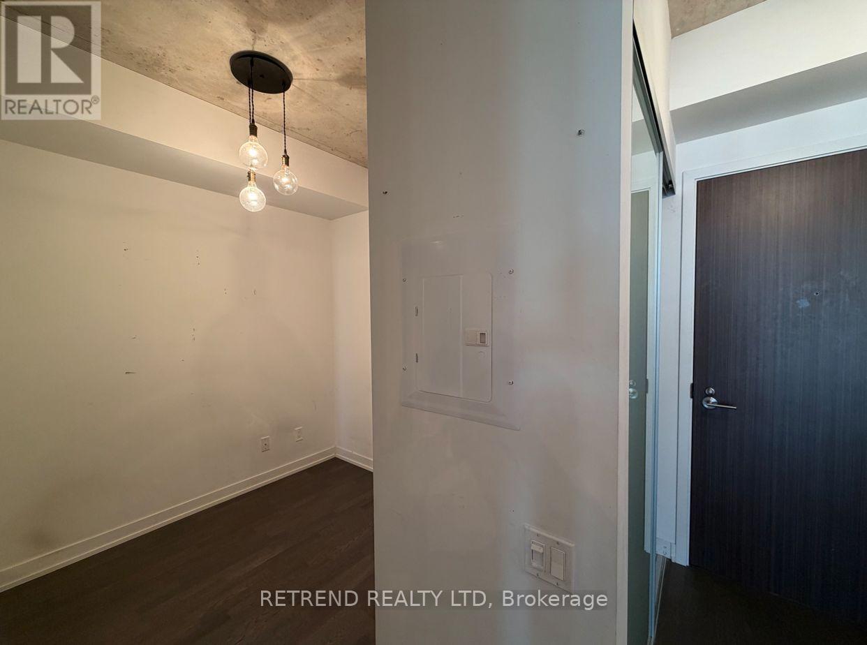 #610 560 KING STREET W - Image 13