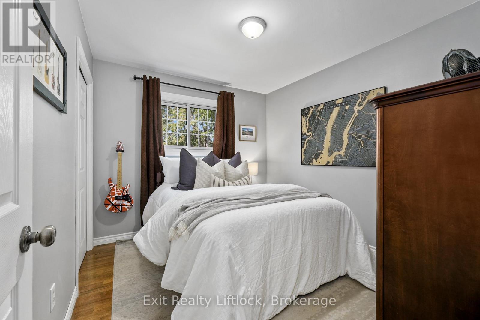117 PINECREST AVENUE - 11