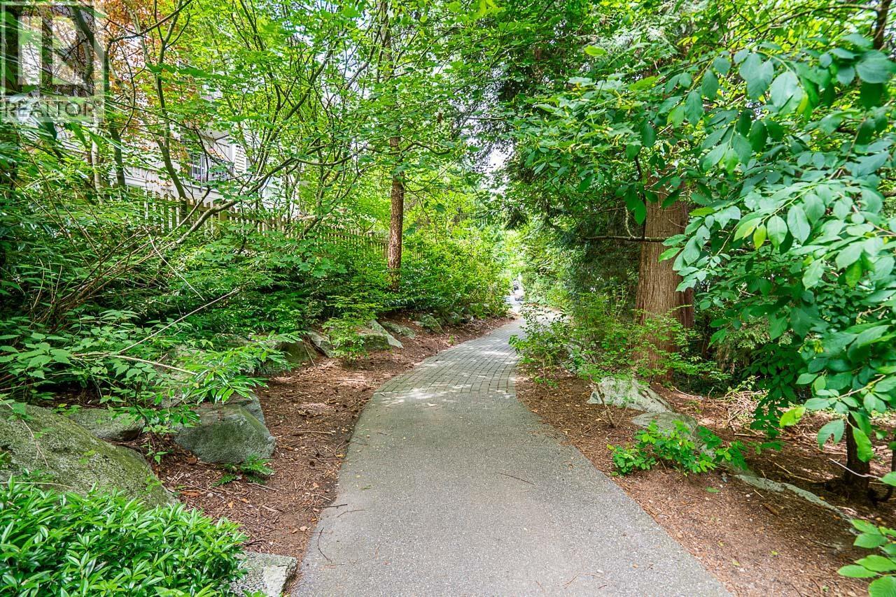 112 1150 E 29TH STREET, North Vancouver