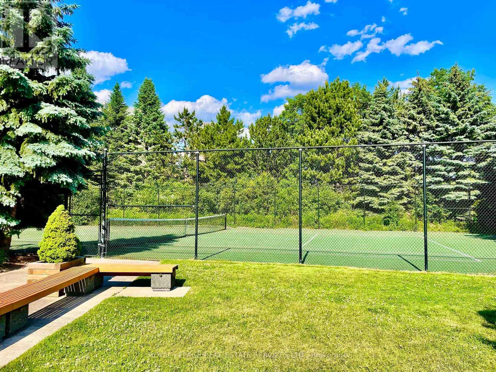 #203 29 NORTHERN HEIGHTS DRIVE - 25