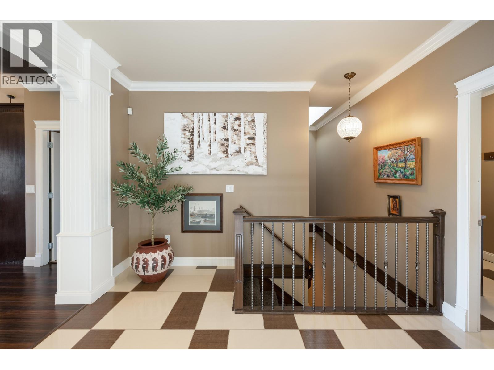 586-588 NORTH FLETCHER ROAD, Gibsons