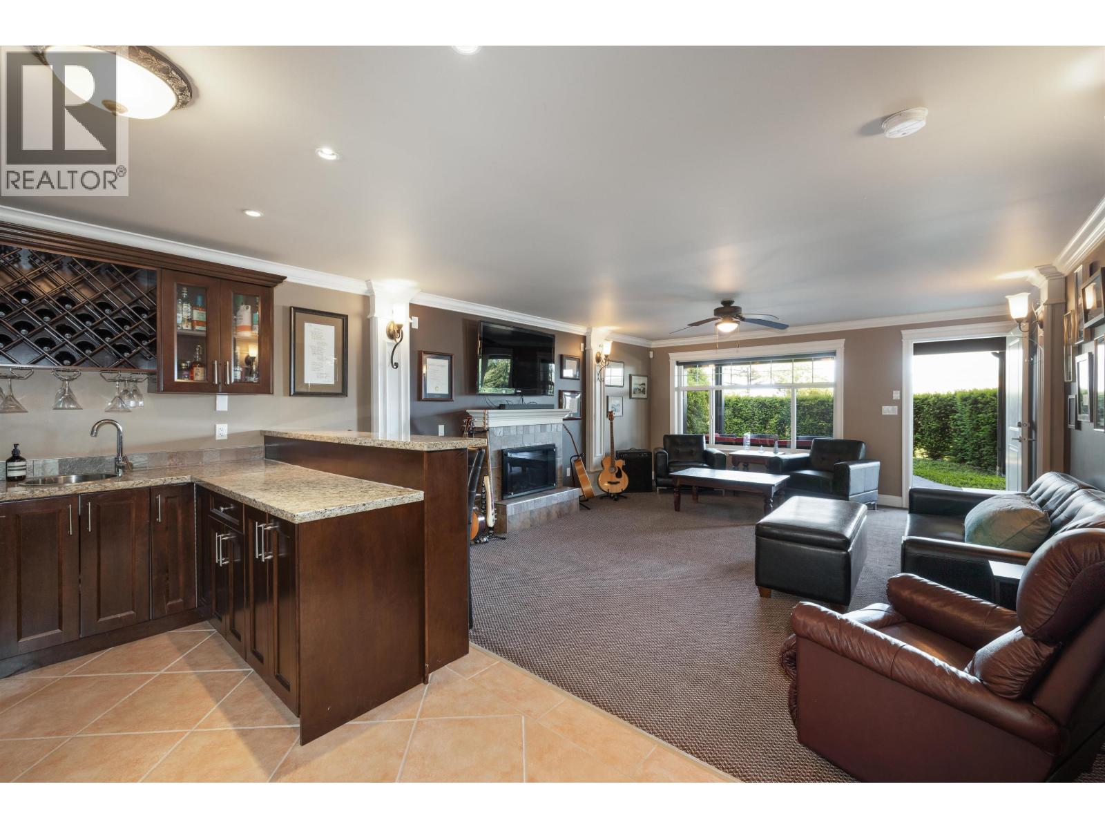 586-588 NORTH FLETCHER ROAD, Gibsons