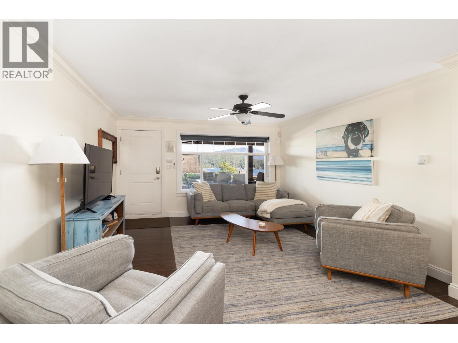 586-588 NORTH FLETCHER ROAD, Gibsons