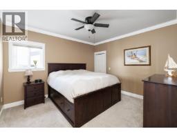 586-588 North Fletcher Road, Gibsons, BC V0N1V9 Photo 19