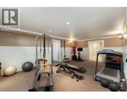 586-588 North Fletcher Road, Gibsons, BC V0N1V9 Photo 21