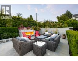 586-588 North Fletcher Road, Gibsons, BC V0N1V9 Photo 37