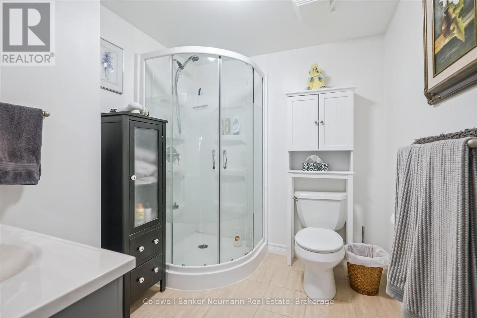 375 GORDON STREET - 22