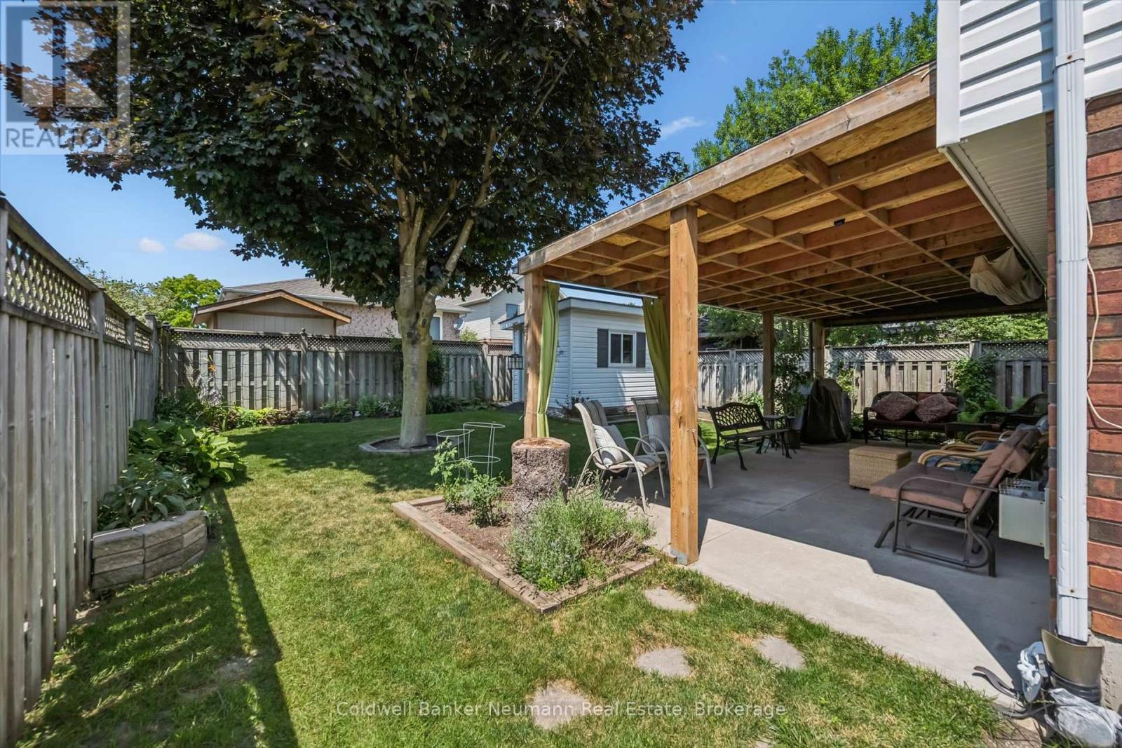375 GORDON STREET - 32