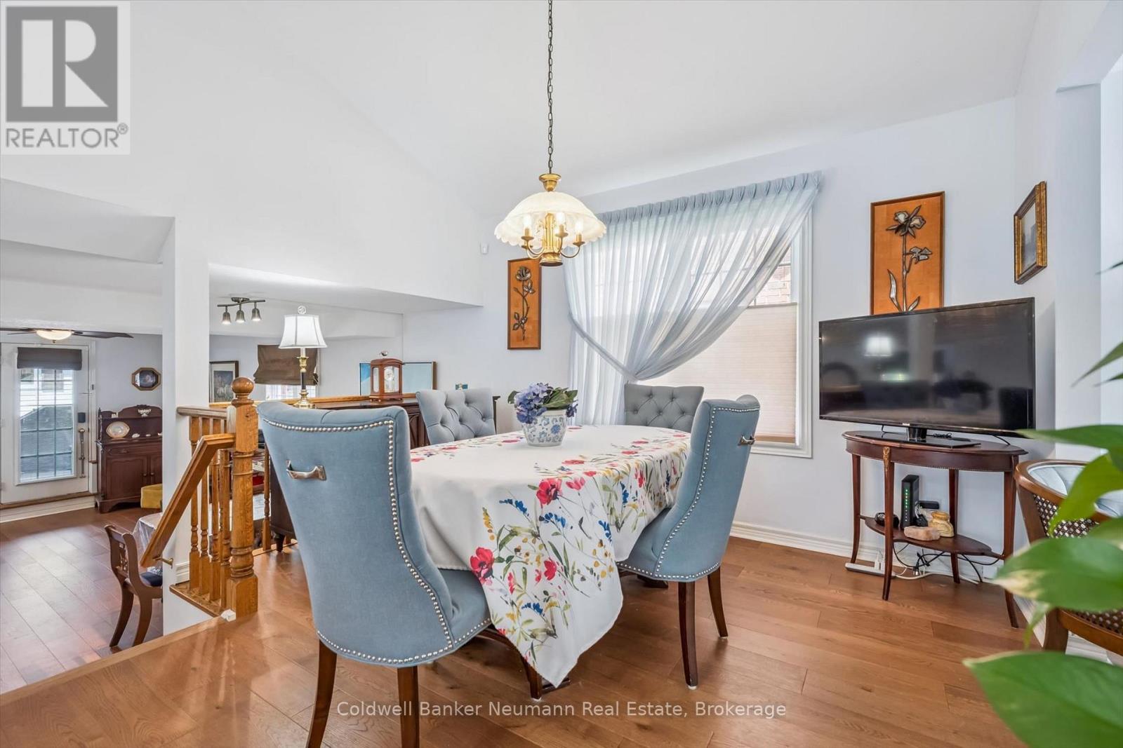 375 GORDON STREET - 7