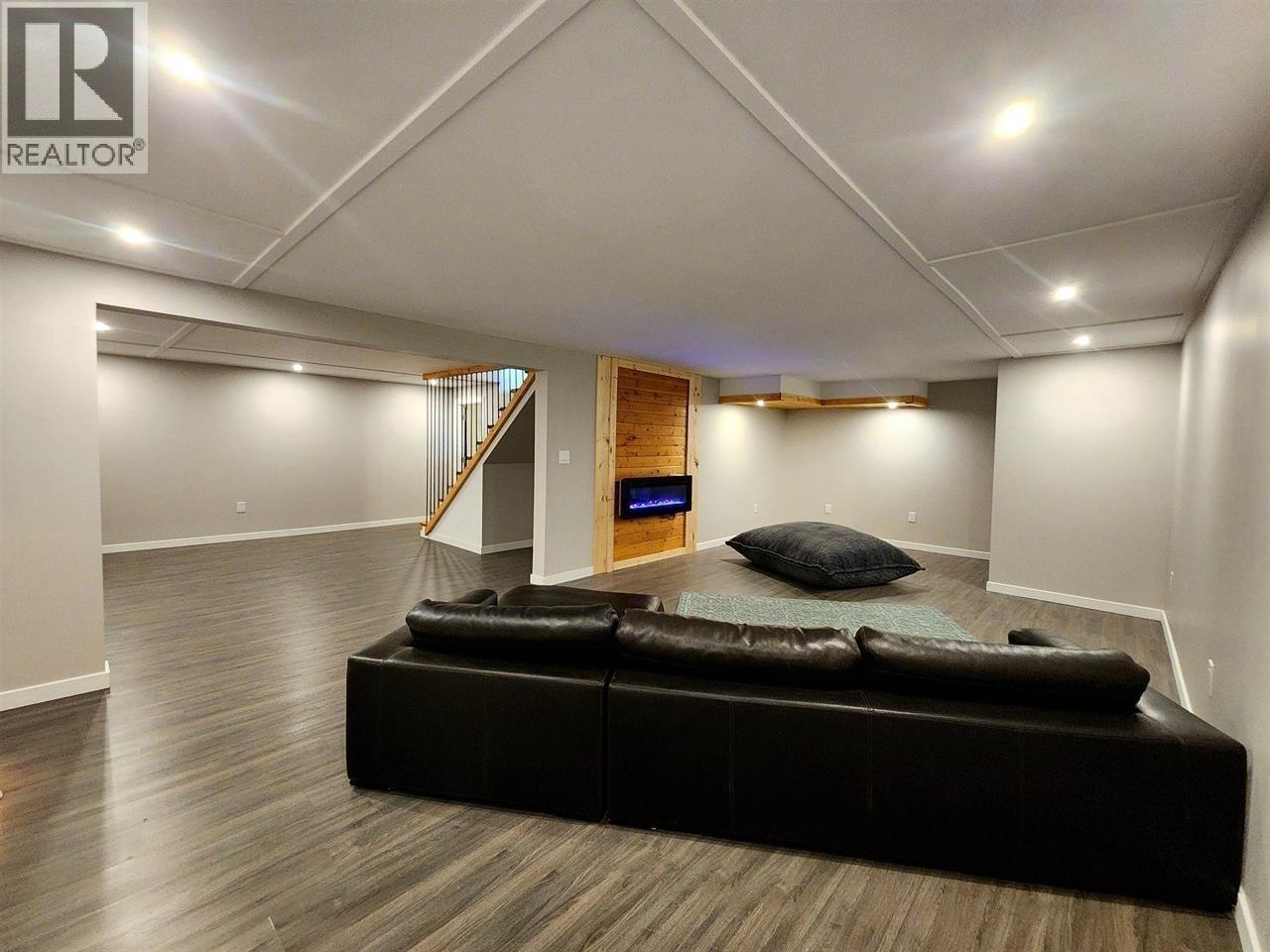 6847 FAWN LK AC01 ROAD - 28