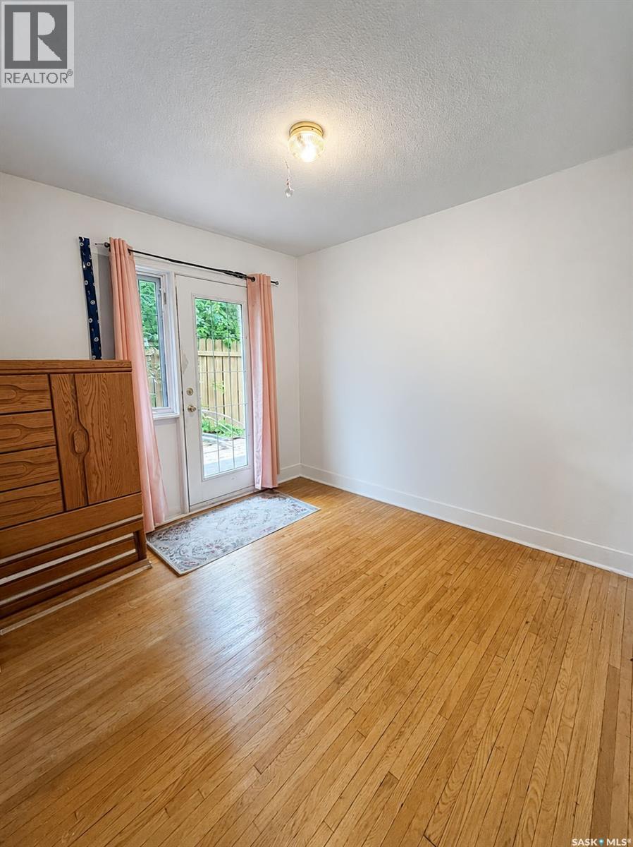 385 19th STREET W - 10
