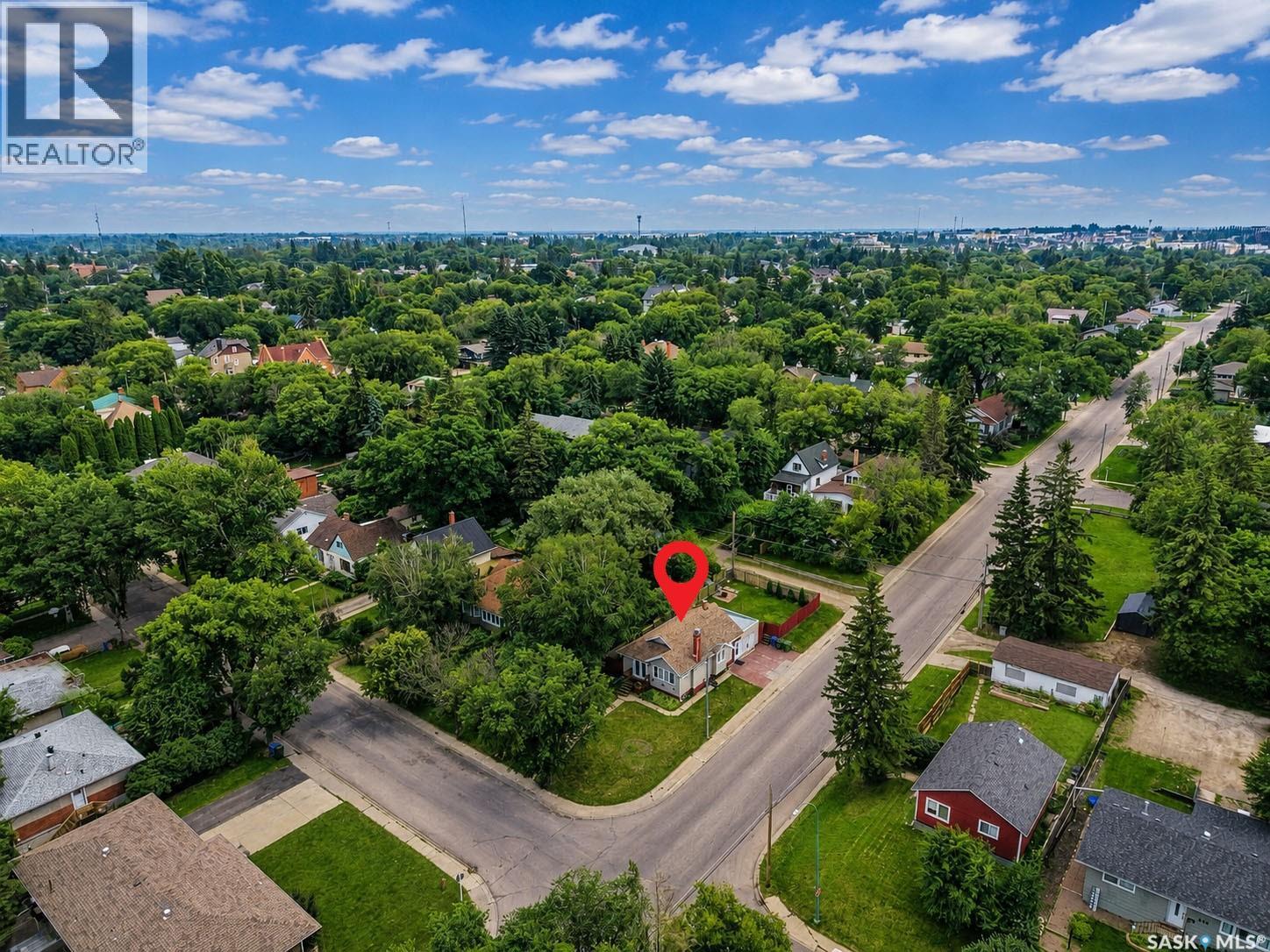 385 19th STREET W - 19