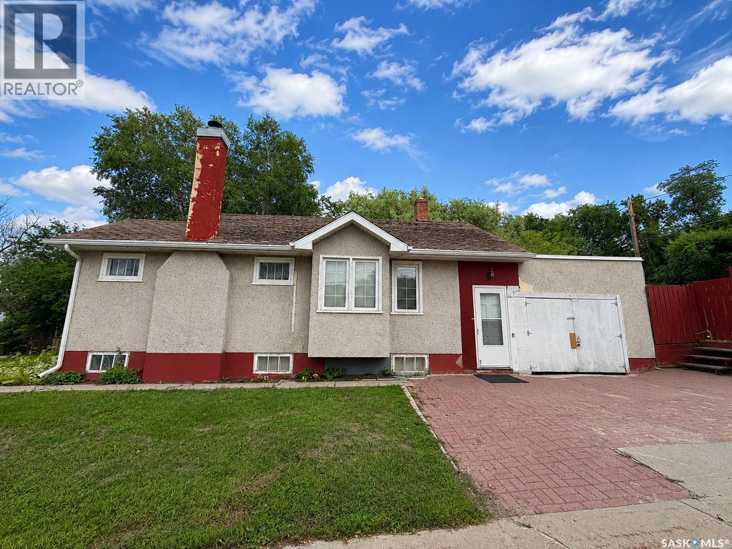 385 19th STREET W - 17