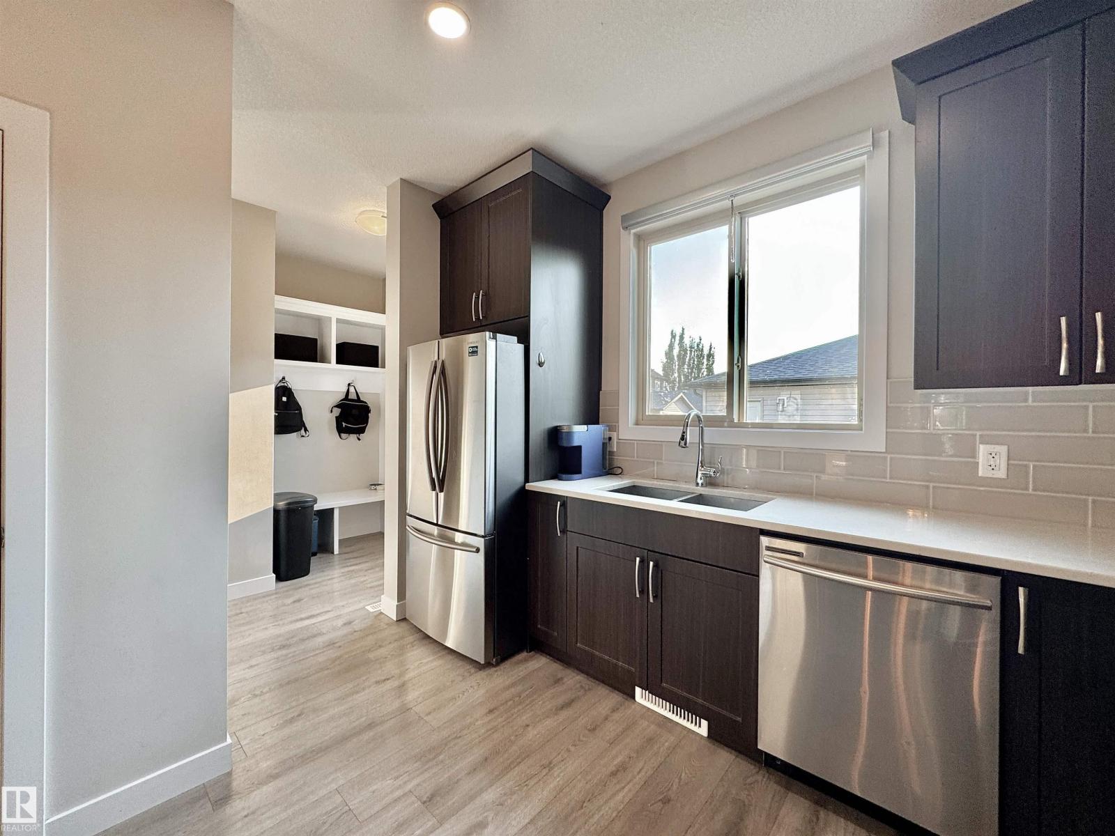 391 PIONEER RD - 17