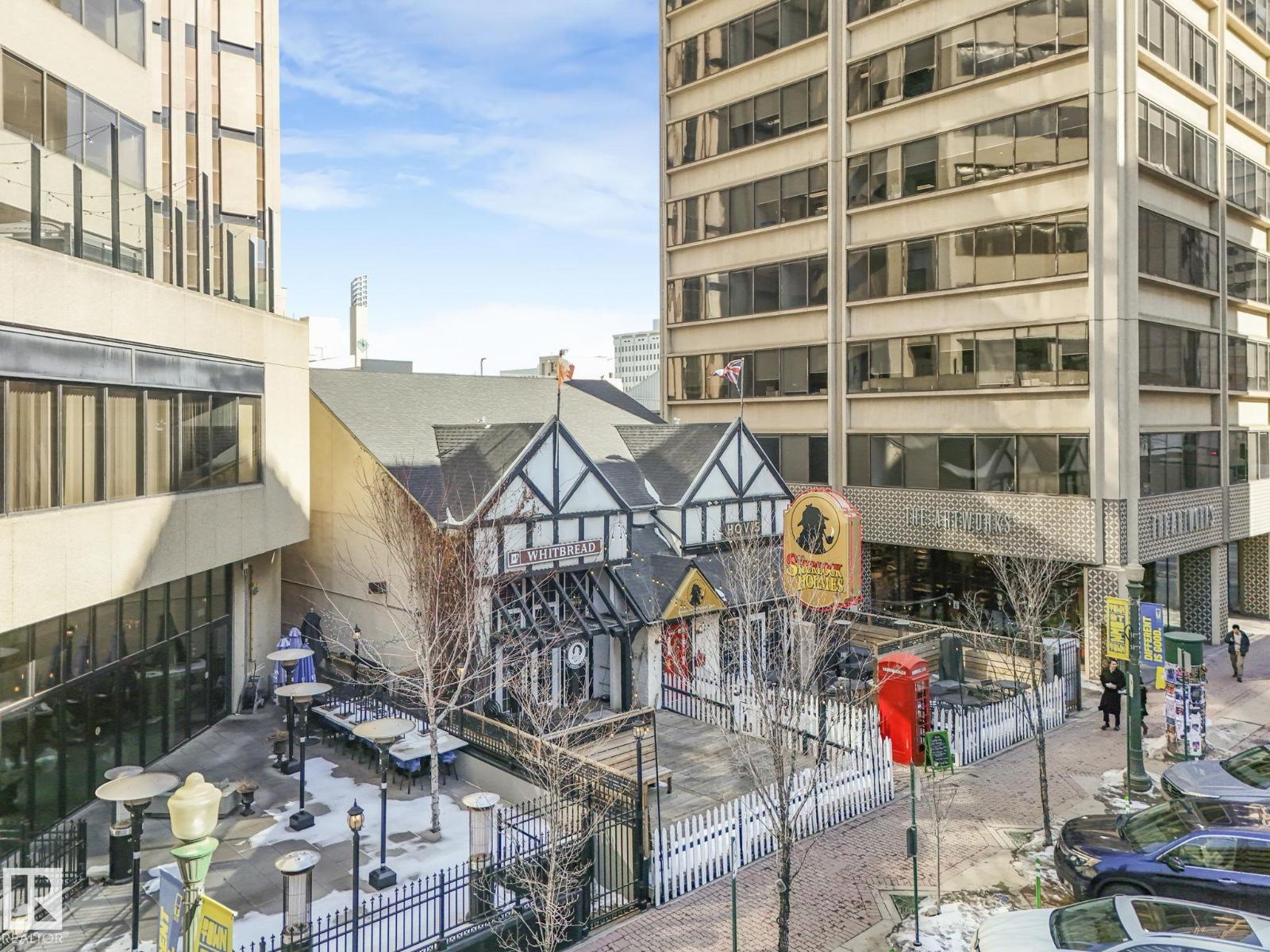 #807 10134 100 ST NW - 52