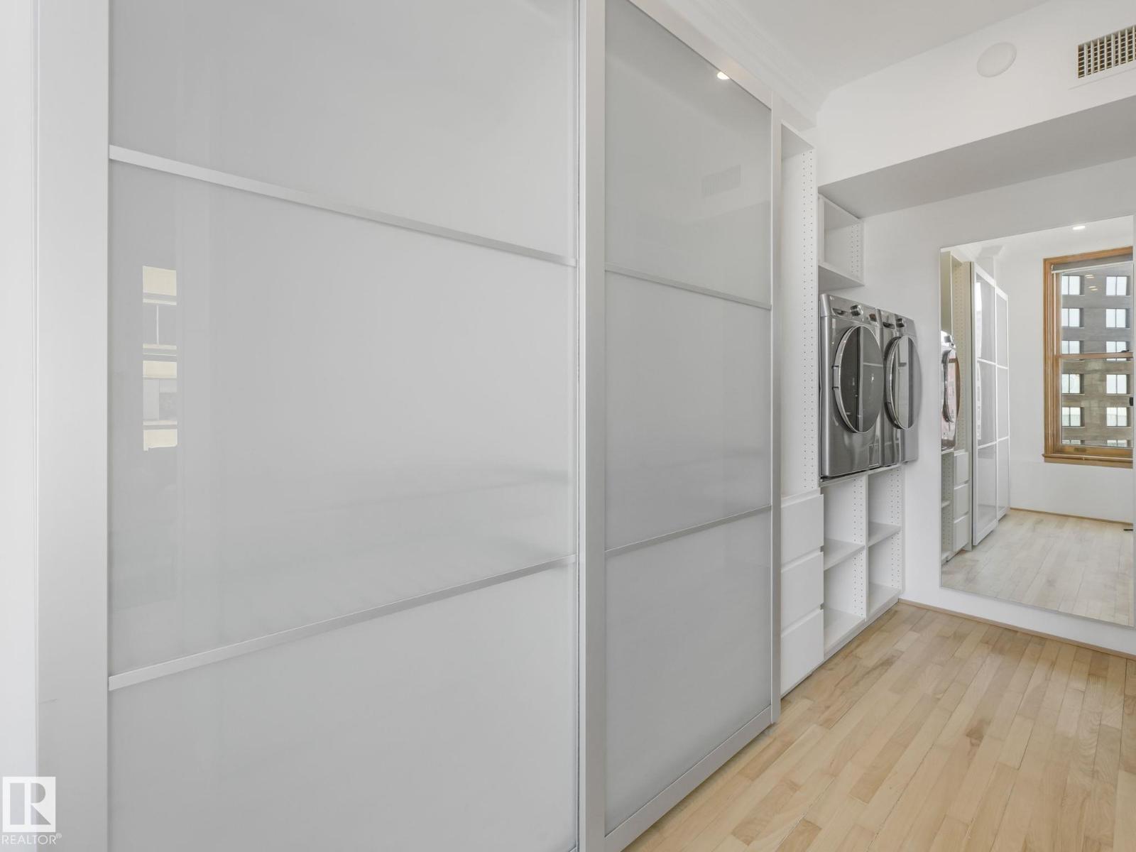 #807 10134 100 ST NW - 30