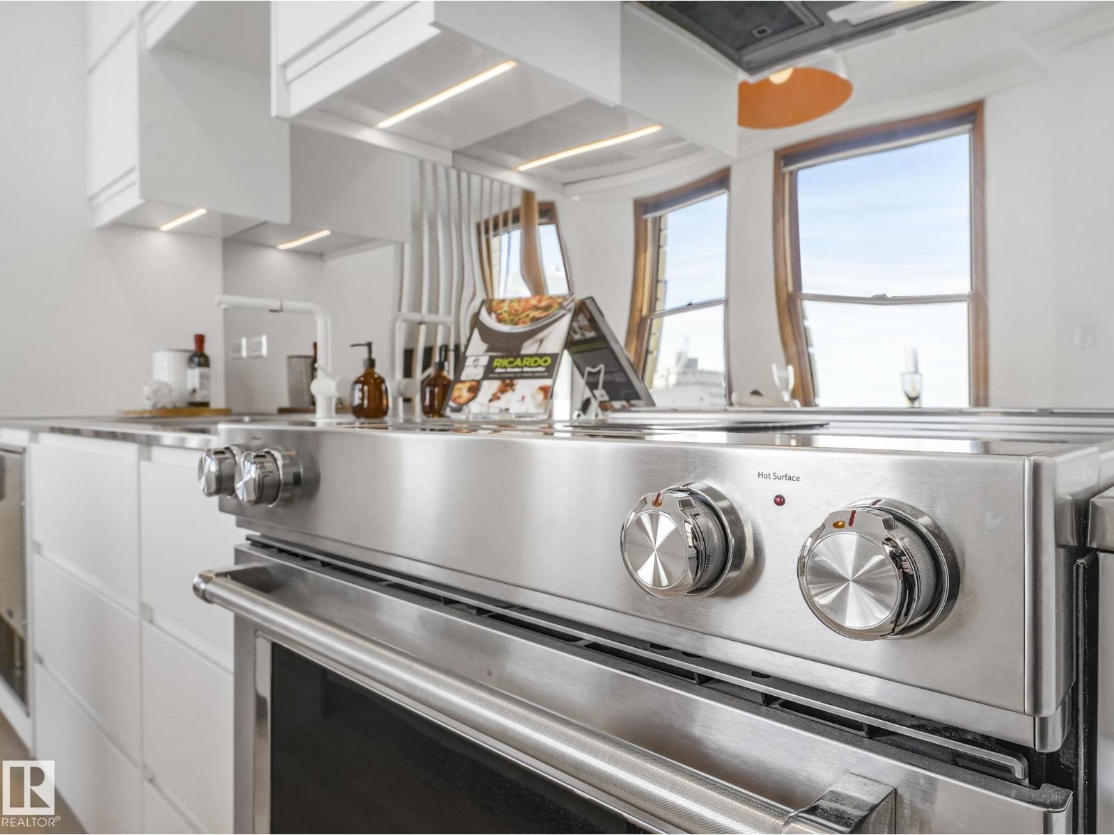 807 10134 100 Street NW - Photo 12