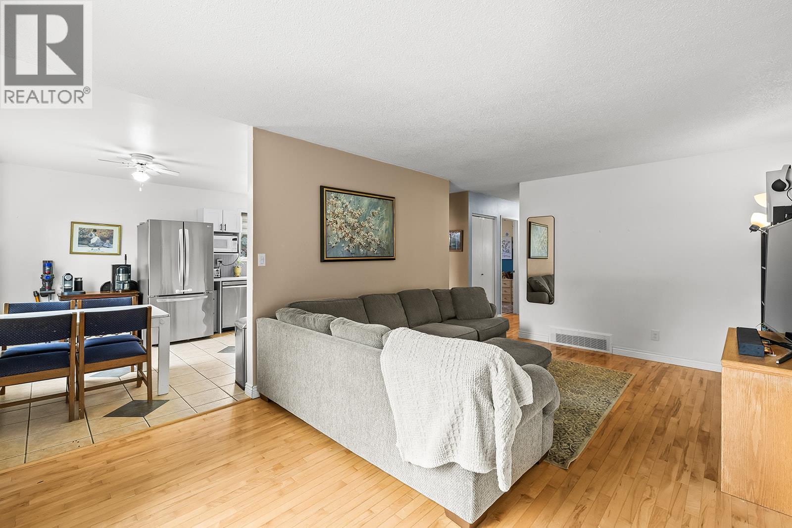  2447 Margaret Road, West Kelowna