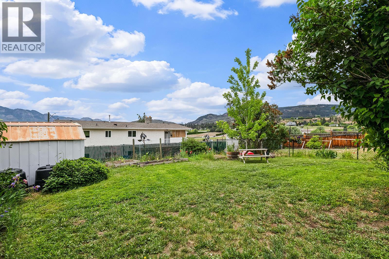  2447 Margaret Road, West Kelowna