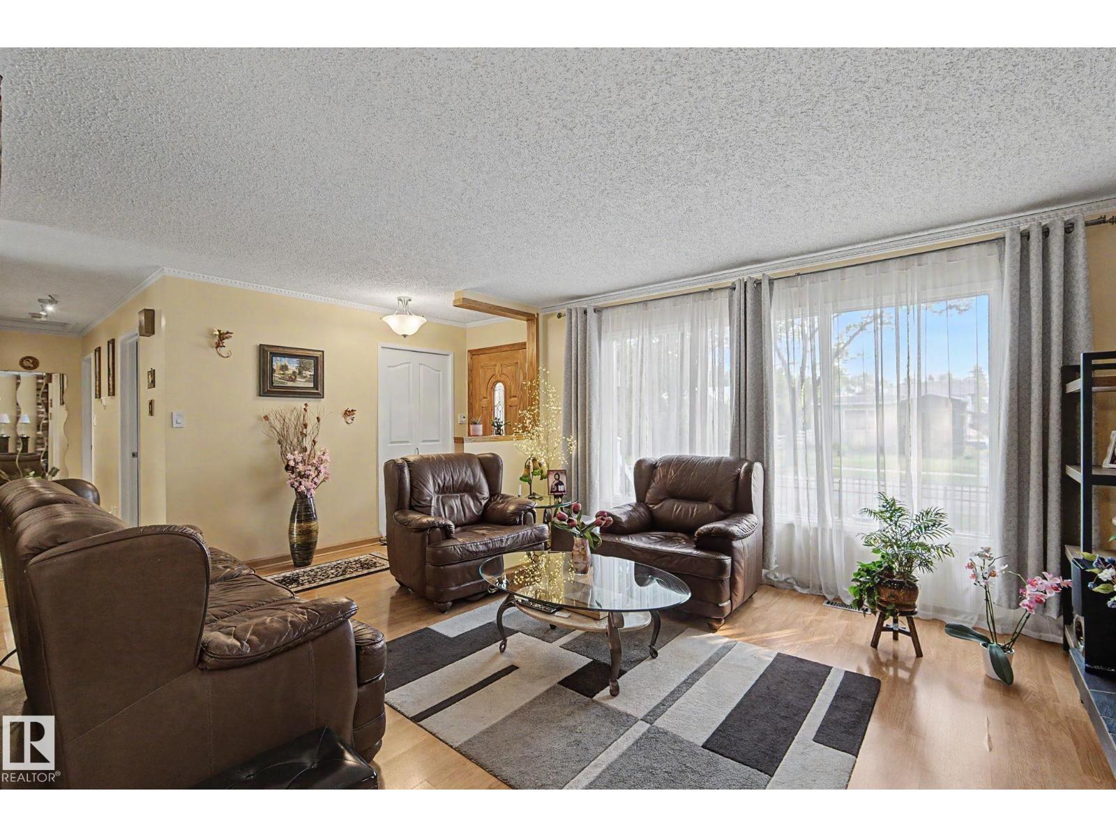 11638 123 ST NW NW - 14