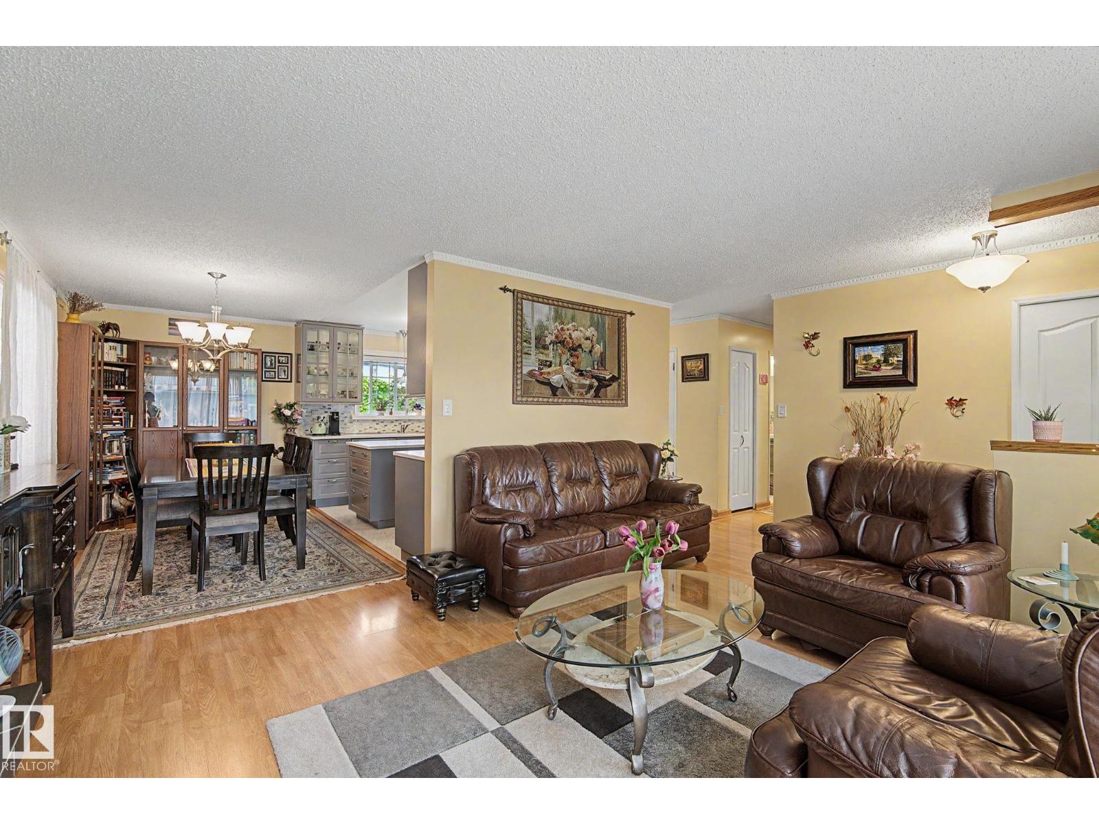 11638 123 ST NW NW - 15