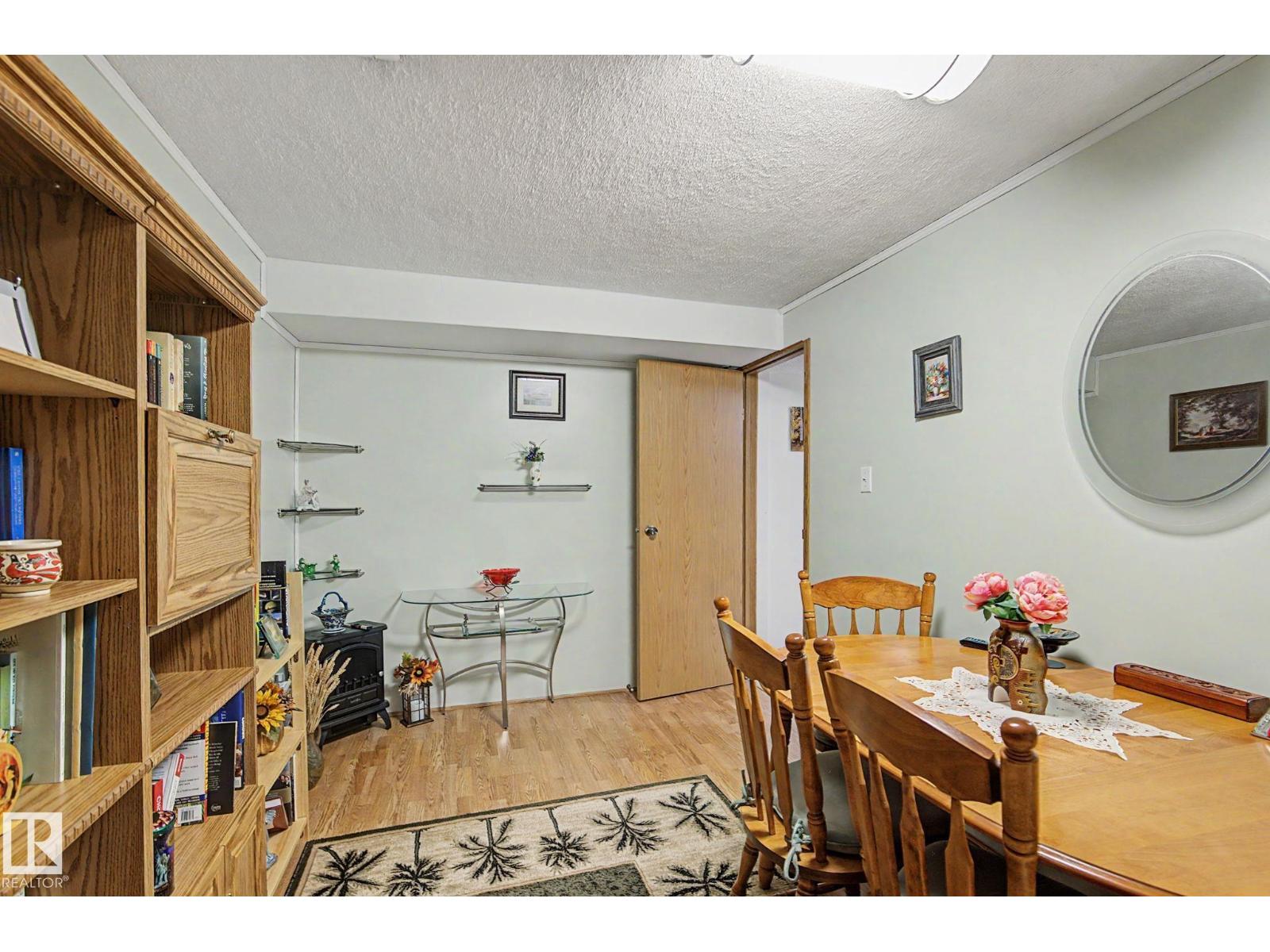 11638 123 ST NW NW - 39