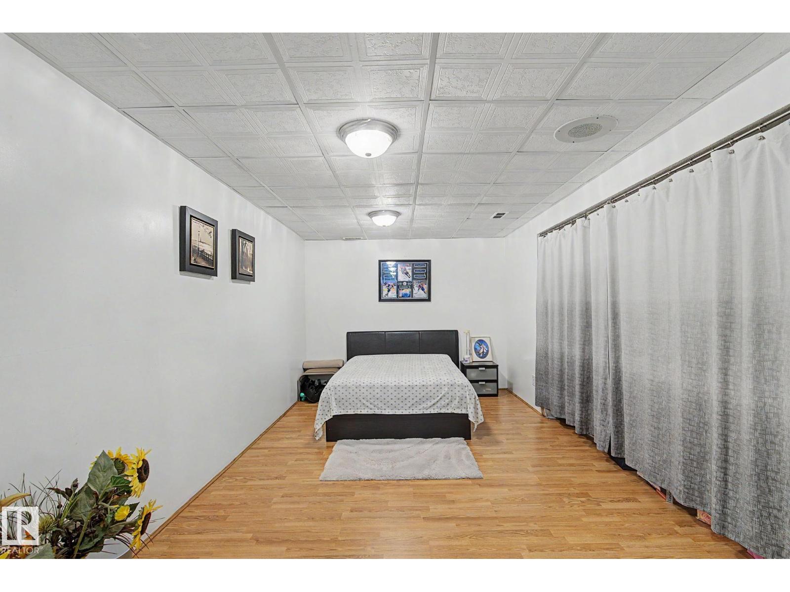 11638 123 ST NW NW - 40