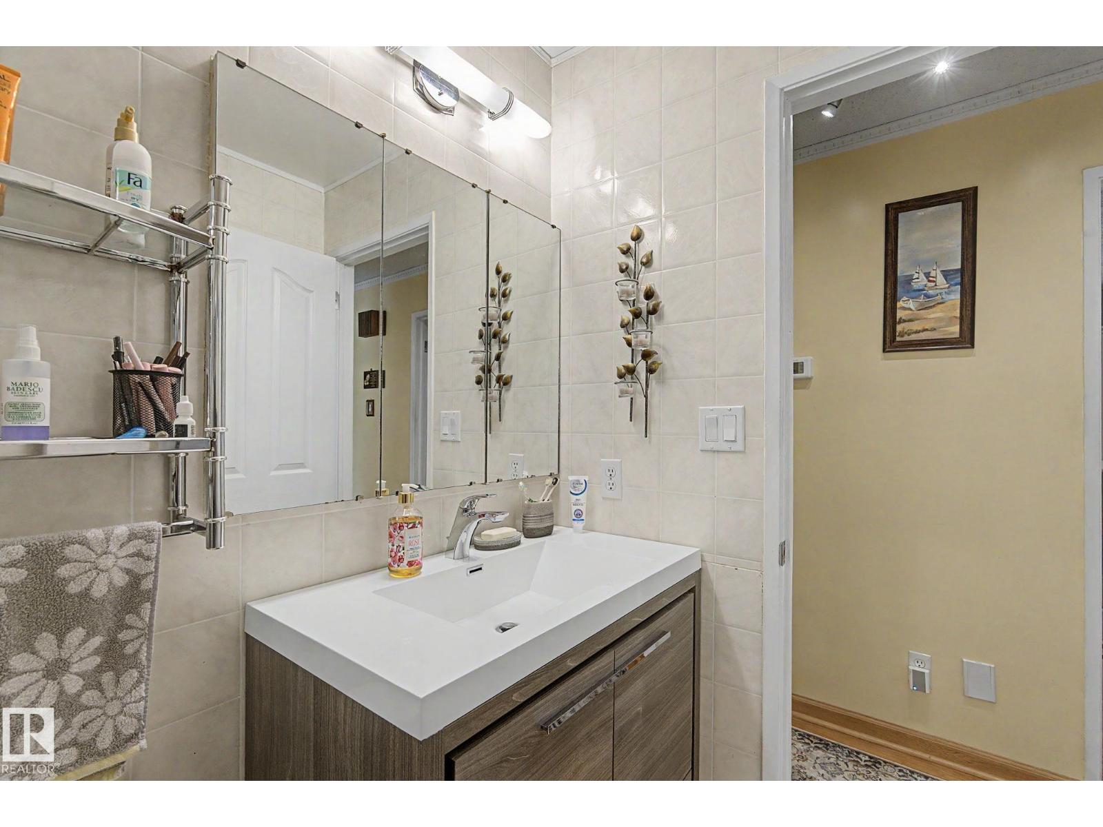 11638 123 ST NW NW - Image 52