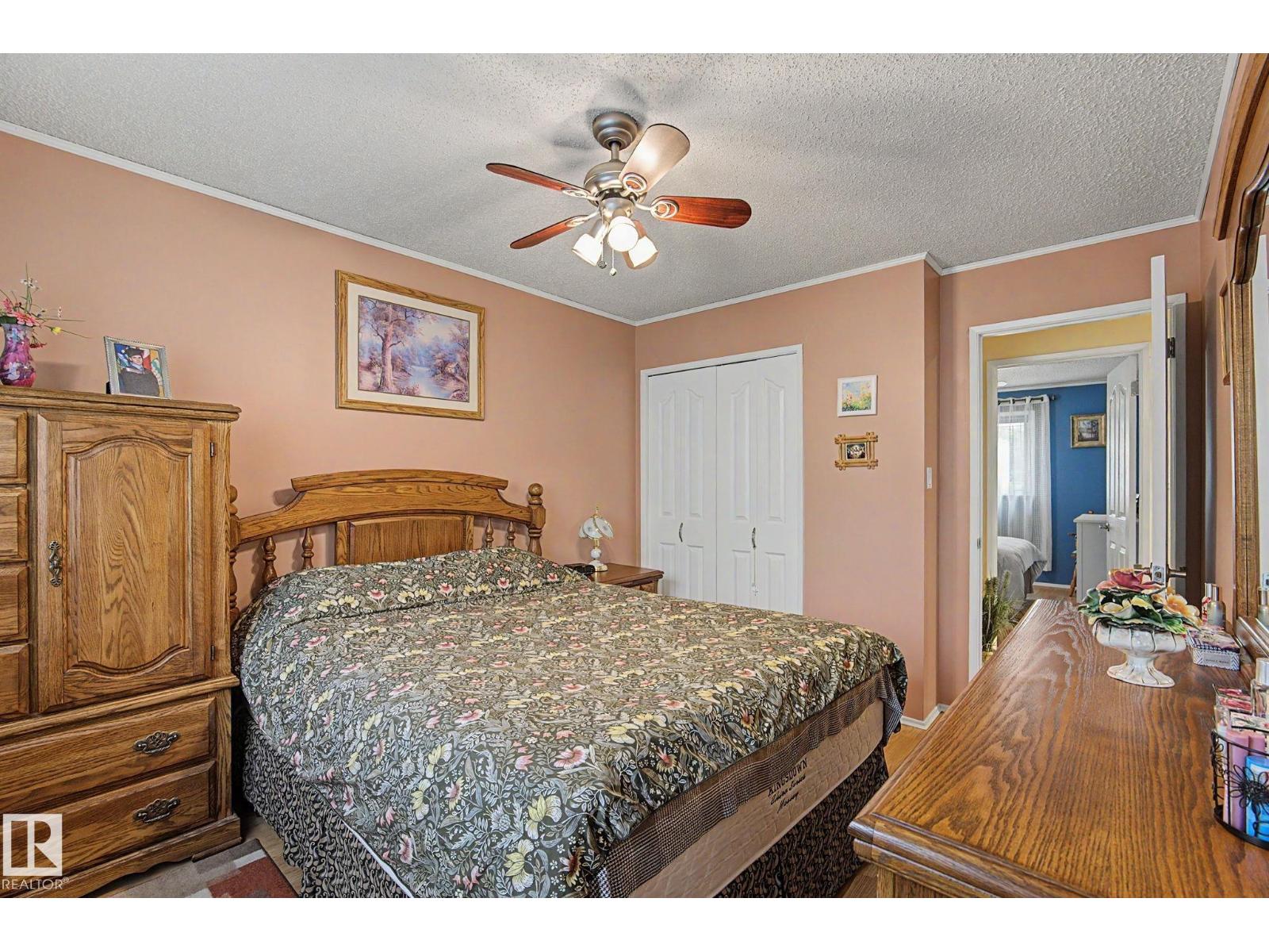 11638 123 ST NW NW - 54