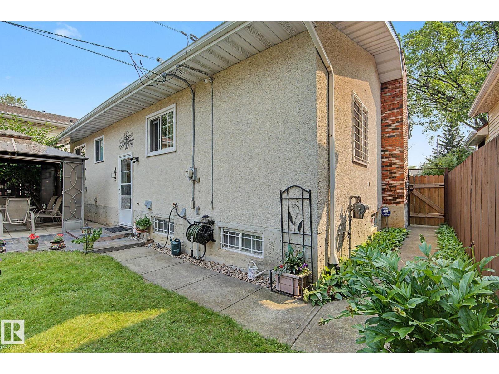 11638 123 ST NW NW - 56