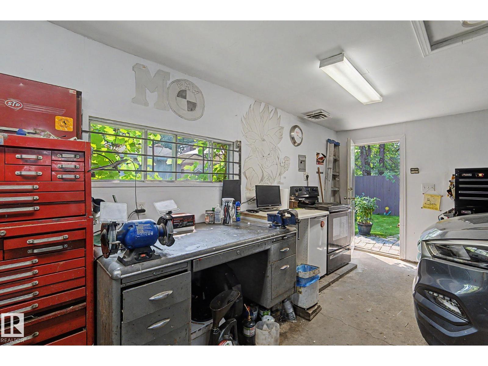 11638 123 ST NW NW - 57