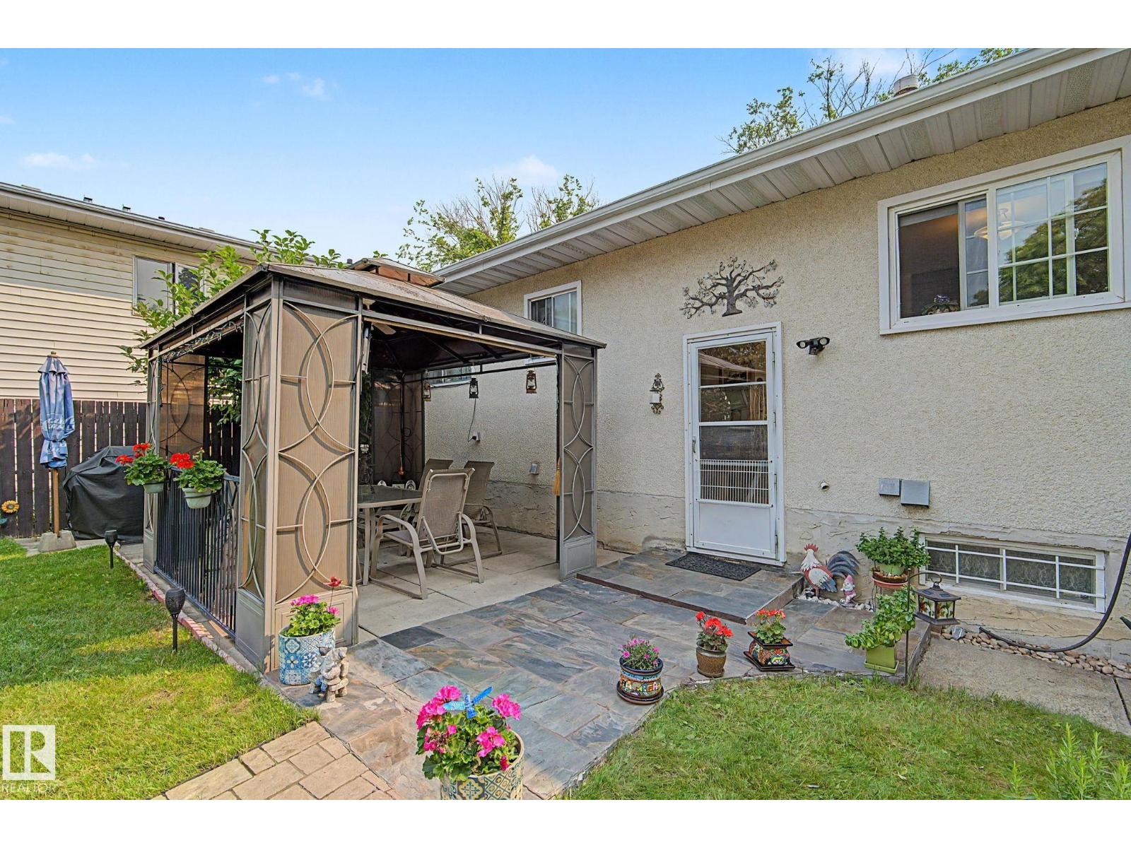 11638 123 ST NW NW - 63