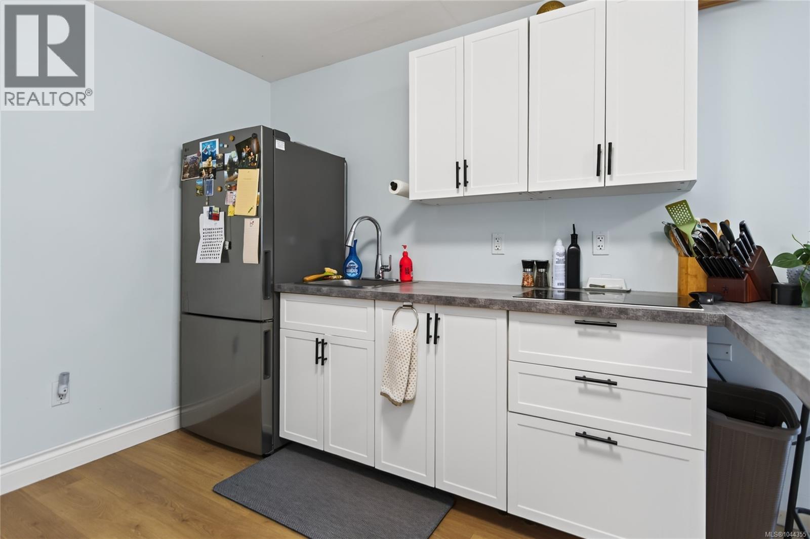 1059 Thorpe Ave - Image 48