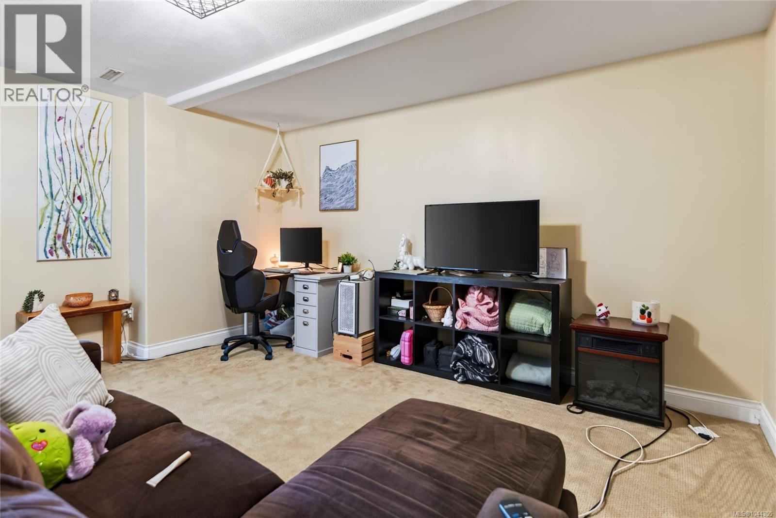 1059 Thorpe Ave - Image 53
