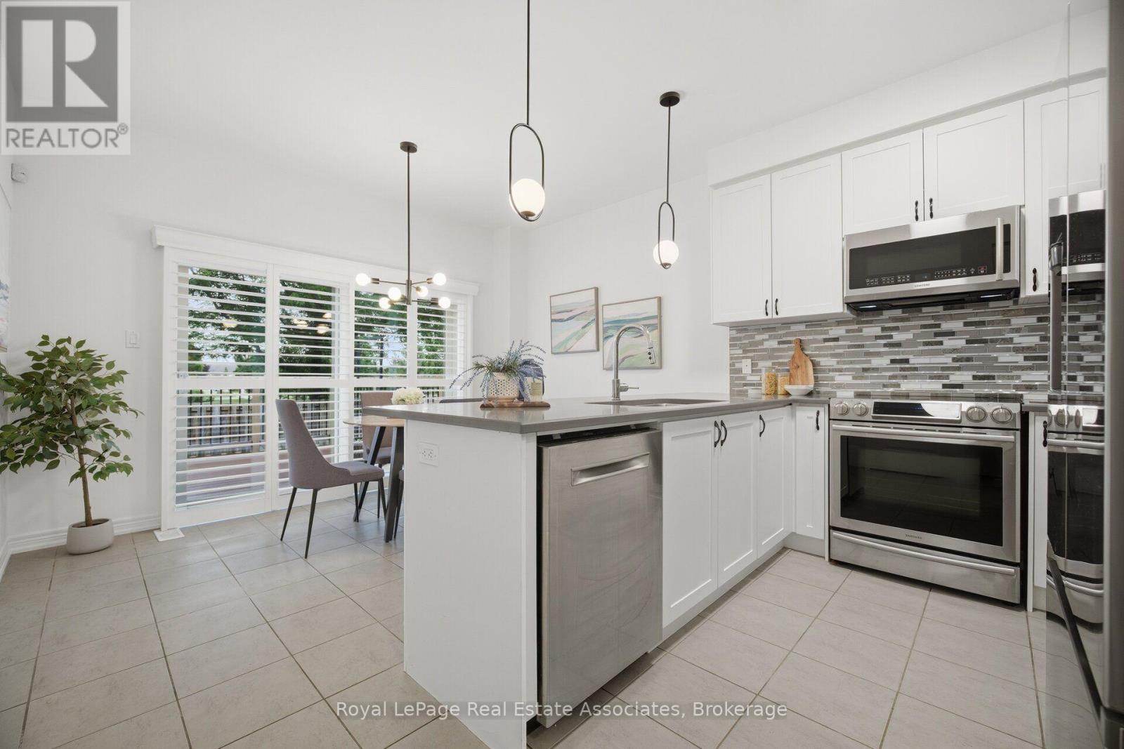 23 LOBELIA STREET - 14