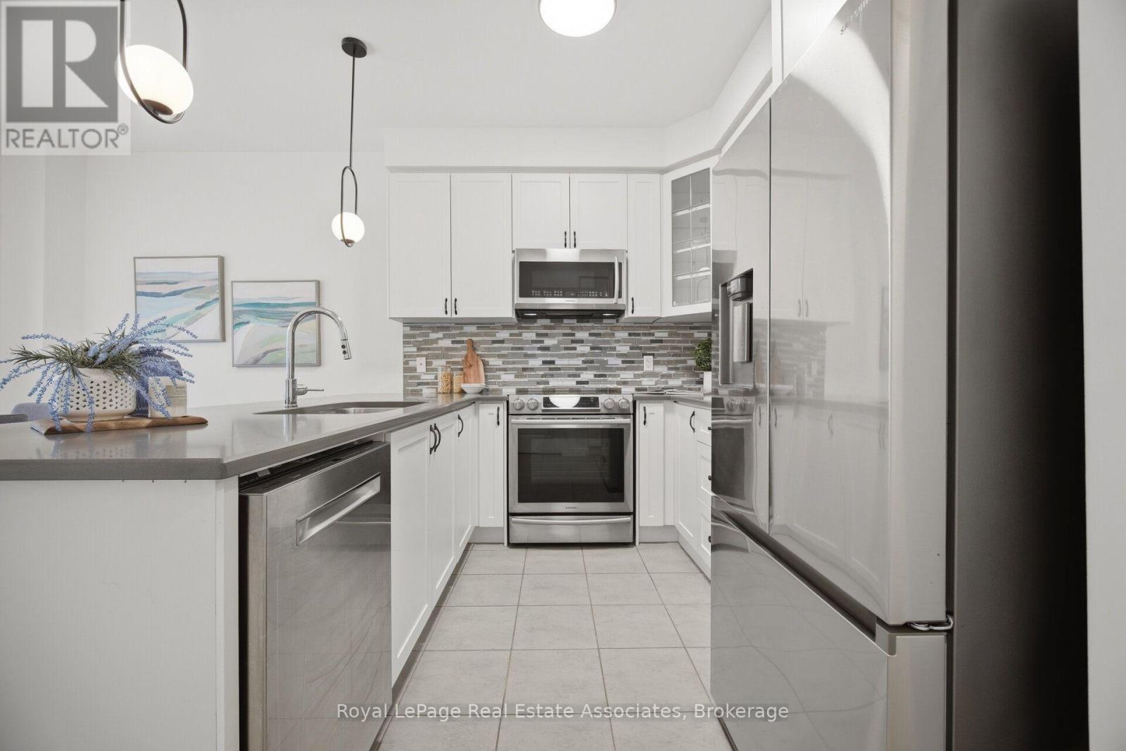 23 LOBELIA STREET - 15