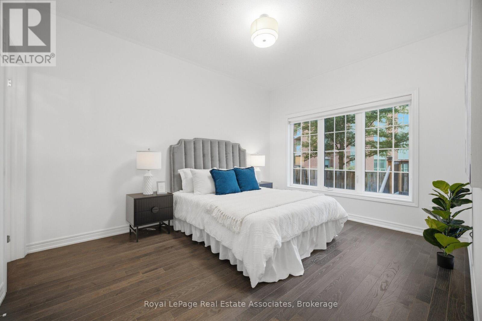 23 LOBELIA STREET - 21