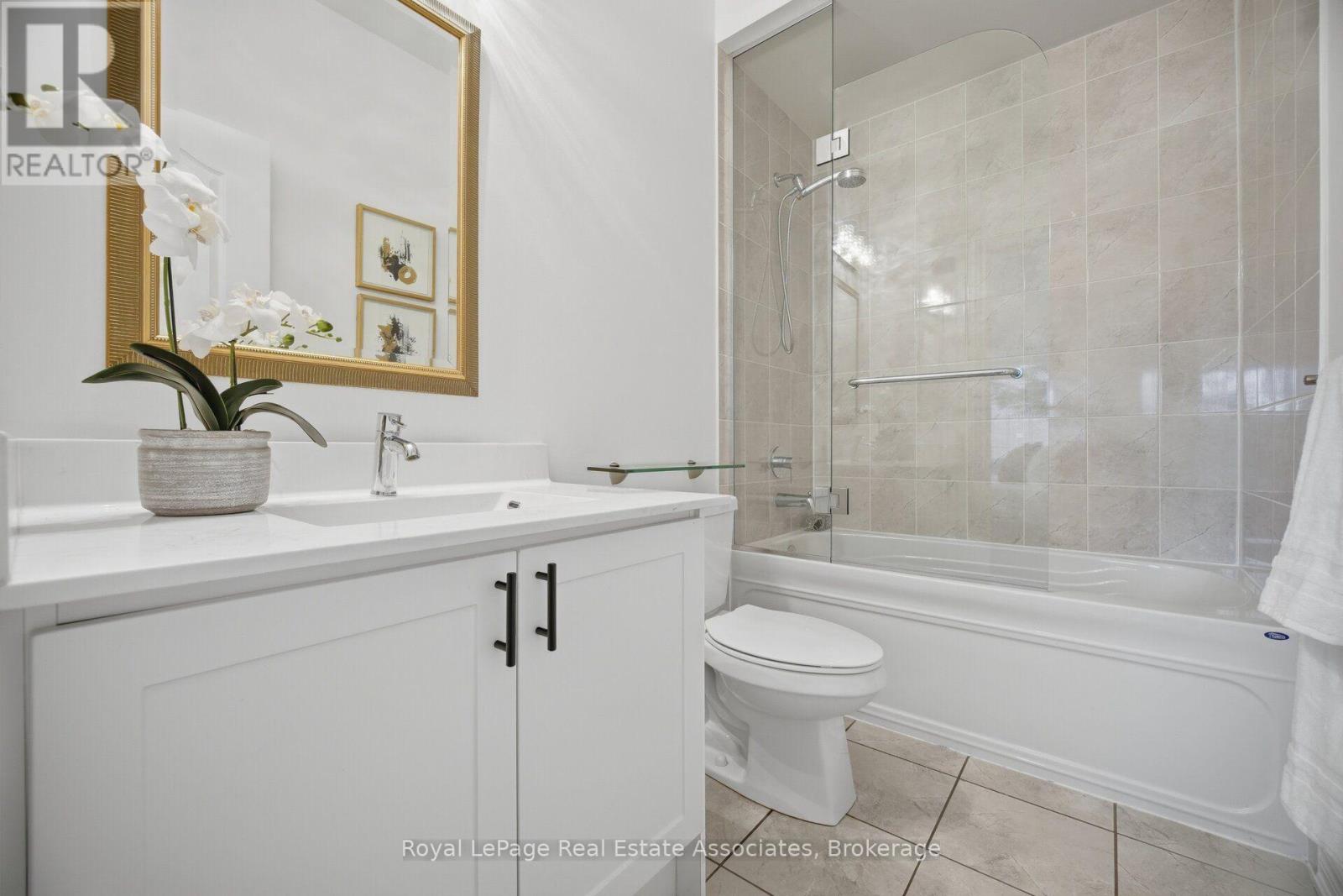 23 LOBELIA STREET - 23