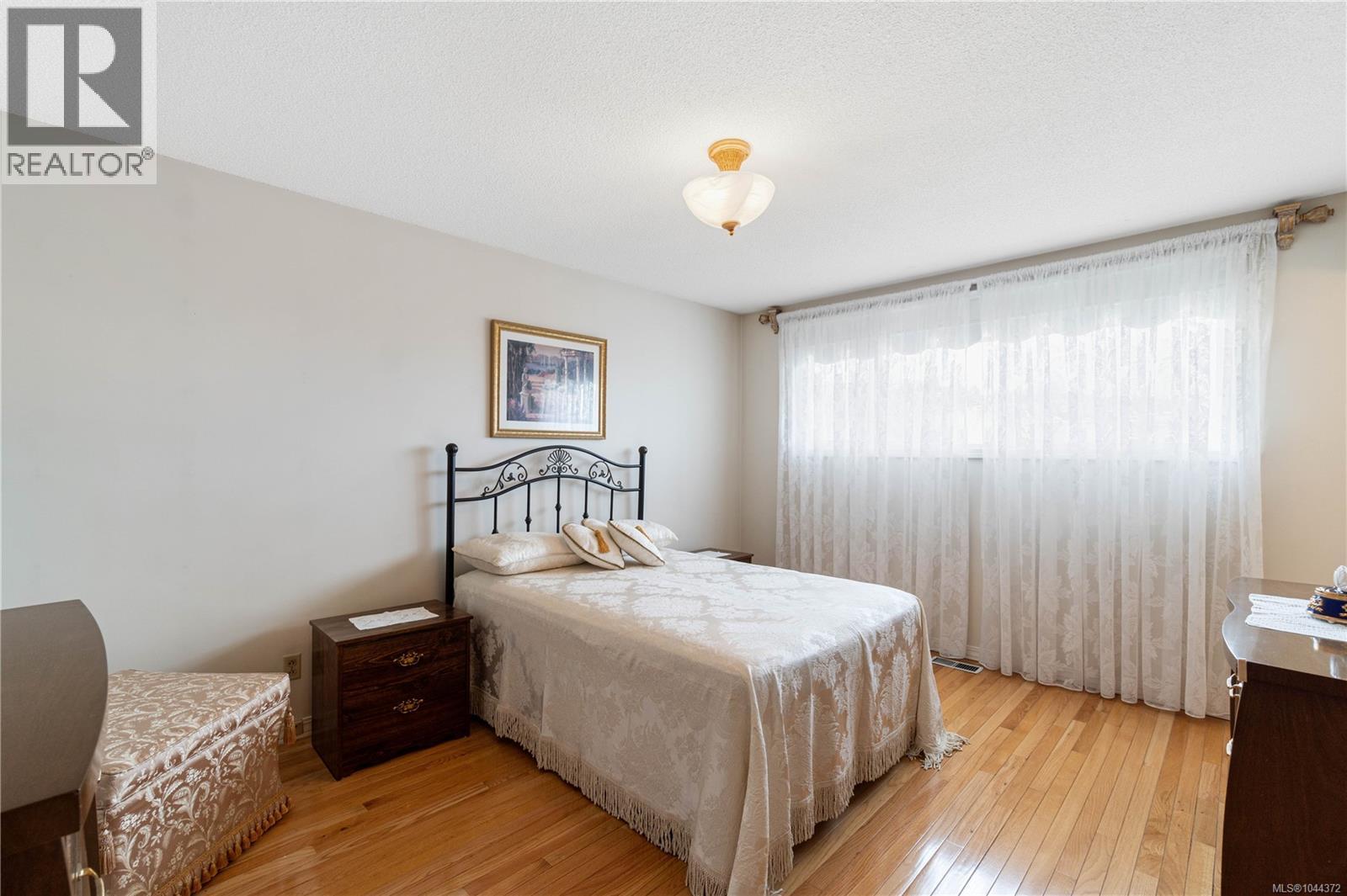 2840 Haliday Cres - 18