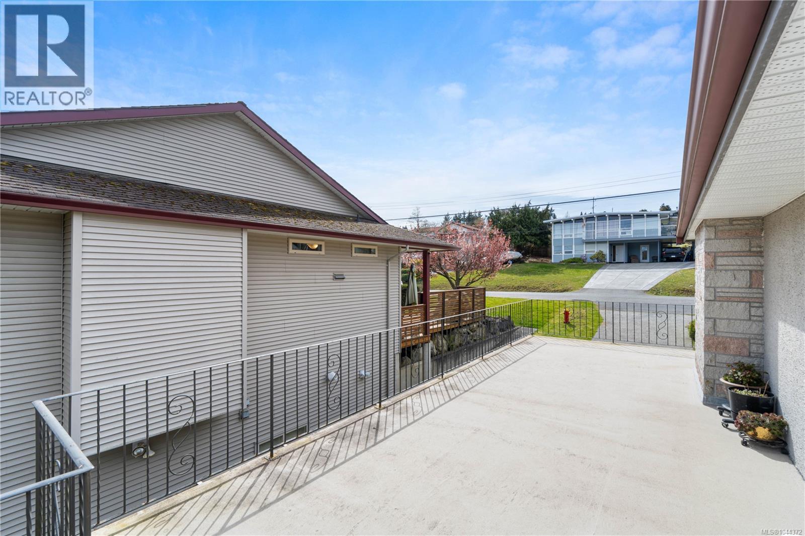 2840 Haliday Cres - 14