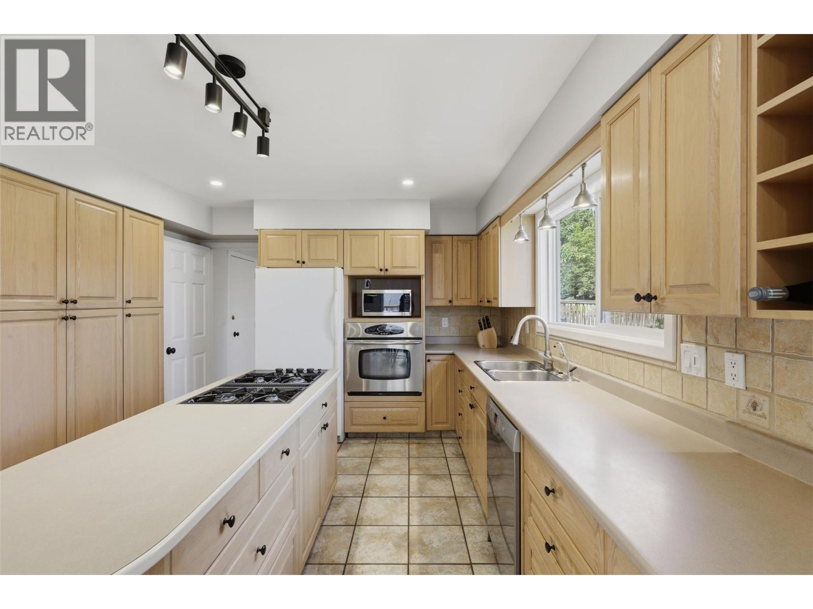 294 Robson Drive - 21