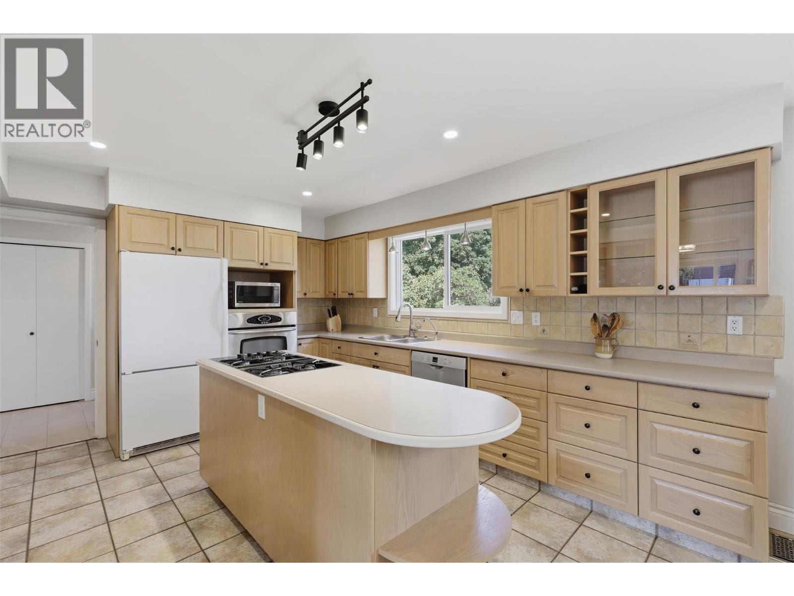 294 Robson Drive - 18