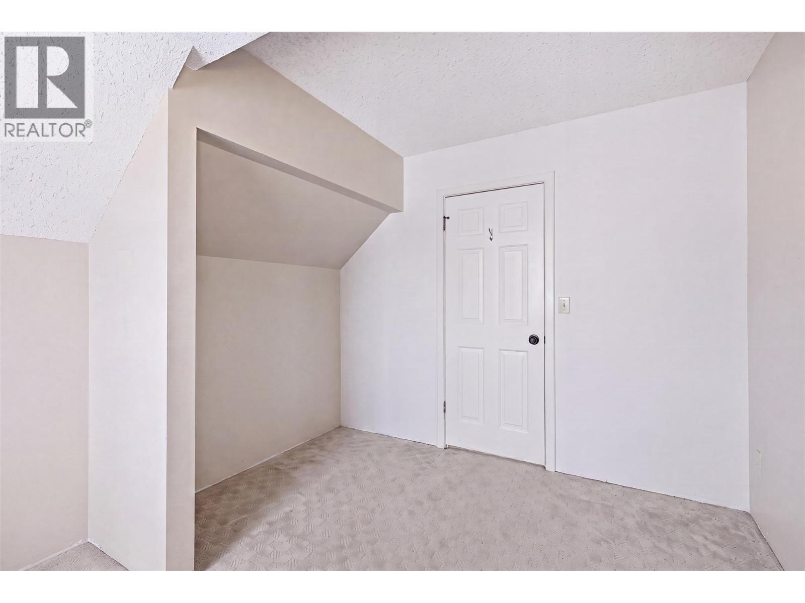 294 Robson Drive - 38